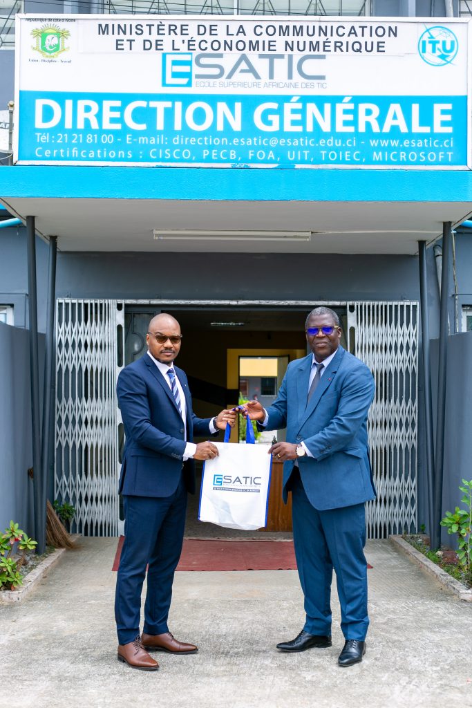 l-ansut-et-l-esatic-scellent-une-collaboration-pour-l-avenir-num-rique