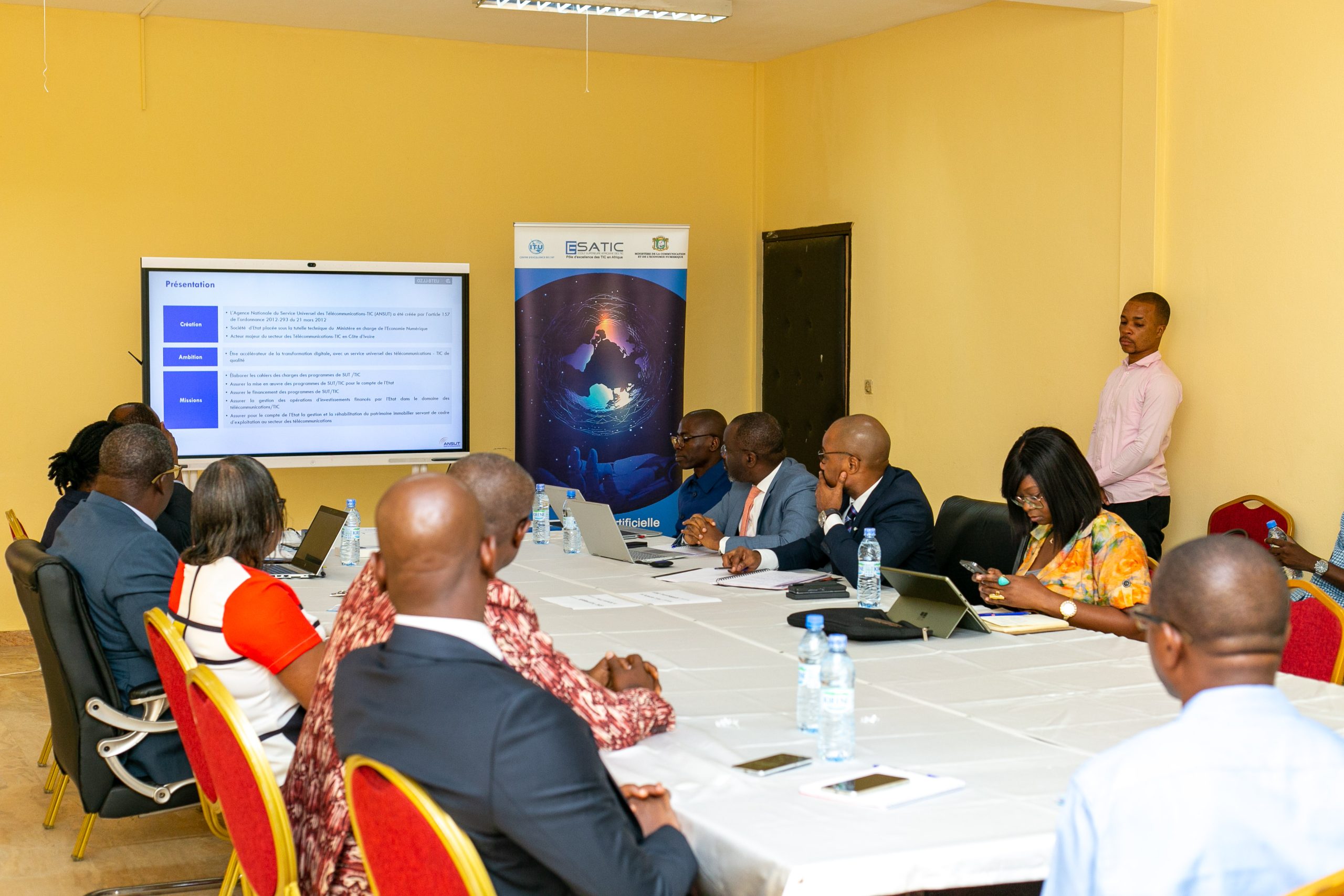 l-ansut-et-l-esatic-scellent-une-collaboration-pour-l-avenir-num-rique